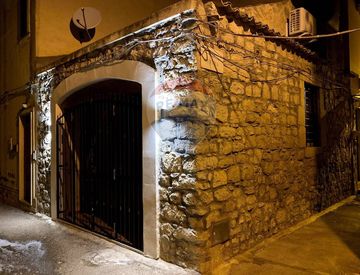 Foto 1 di 24 - Casa indipendente in Vendita in Via G. Cesare 16 a Pozzallo