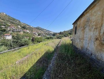 Foto 1 di 8 - Rustico, casale in Vendita a San Biagio della Cima