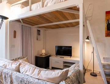 Camera da letto - Monolocale in Affitto in Via Accademia 55 a Milano