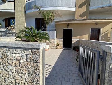 Terrazza - Villetta a schiera in Vendita in Via Germania a Casarano