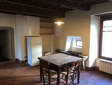 Soggiorno - Quadrilocale in Affitto in Via Vecchia a Bibbiena