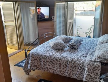 Camera da letto - Attico, mansarda in Vendita in Frazione Varase 10 a Ventimiglia