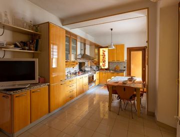 Cucina - Quadrilocale in Vendita in Via Solaroli 20 a Vercelli