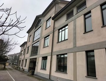 Vista - Ufficio in Affitto in Via Luigi Mercantini 15 a Varese