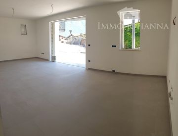 Stanza - Quadrilocale in Vendita a Cortaccia sulla strada del vino