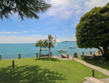 Vista - Monolocale in Affitto in Corso Giuseppe Zanardelli a Gardone Riviera
