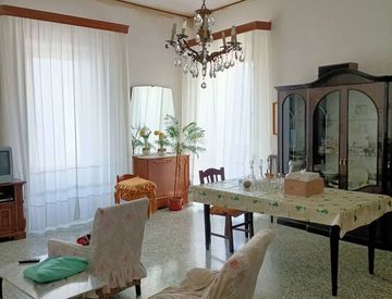 Soggiorno - Monolocale in Vendita in Via Mario Pagano a Trani