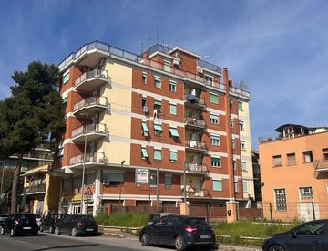 Vista - Trilocale in Vendita in Via Nazionale Tiburtina 65 a Guidonia Montecelio