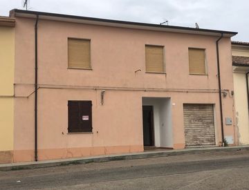 Facciata - Casa bifamiliare, trifamiliare in Vendita in Via Piave a Mores