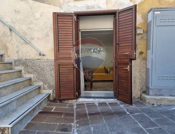 Foto 1 di 23 - Casa indipendente in Vendita in Via Minerva 24 a Monterosso Almo