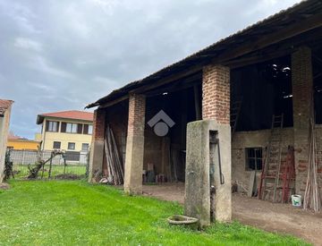 Facciata - Rustico, casale in Vendita in Via Antonio Fogazzaro 104 a Corbetta
