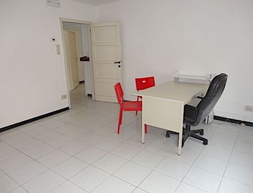Foto 1 di 10 - Ufficio in Affitto in Via Pietro Selvatico a Padova