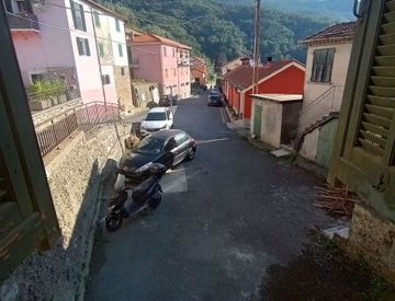 Foto 1 di 15 - Casa indipendente in Vendita in Via Rotabile 1 a Aurigo