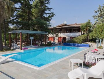 Piscina - Villa in Vendita in SP77 a Chiaramonte Gulfi