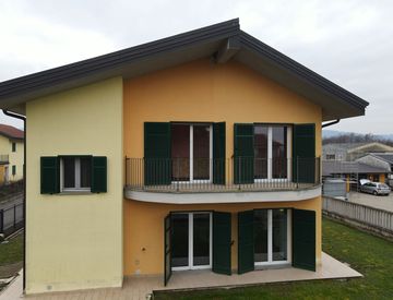 Foto 1 di 35 - Villa in Vendita in Via Melchiorre Deandreis a Palazzolo Vercellese