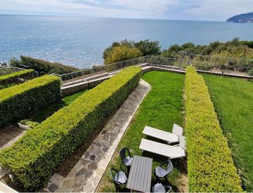 Giardino - Bilocale in Vendita in Via Aurelia 9 a Cervo