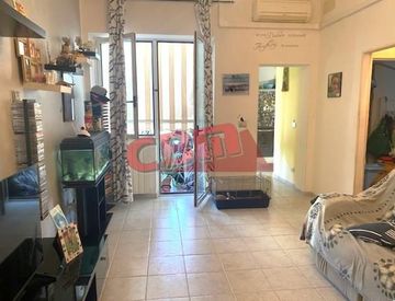 Soggiorno - Quadrilocale in Vendita in Piazza dei Mille 57122 a Livorno