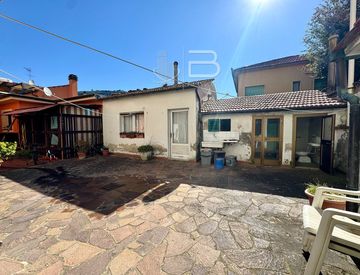 Facciata - Villetta a schiera in Vendita in Via Cesare Battisti a Monsummano Terme