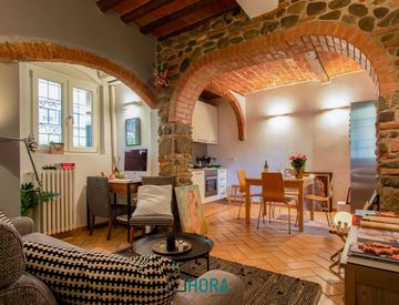 Soggiorno - Casa indipendente in Vendita in Via del Romito 87 a Prato