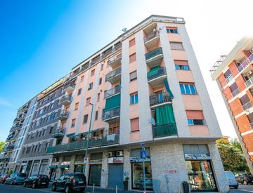 Foto 1 di 37 - Bilocale in Vendita in Via Fratelli Picardi 232 a Sesto San Giovanni