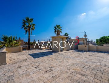 Terrazza - Attico, mansarda in Vendita in Via Gerolamo Rossi 51 a Bordighera