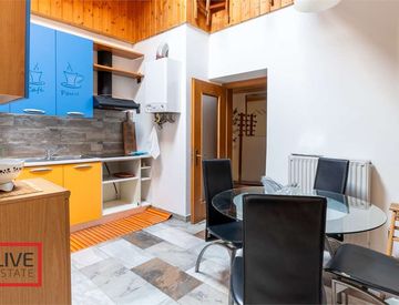 Cucina - Bilocale in Vendita in Via Portici a Merano