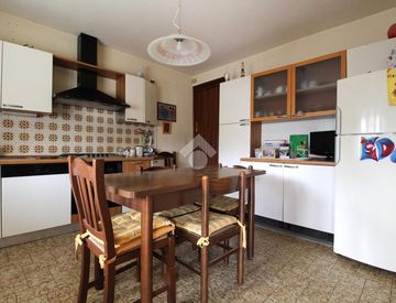 Rustico, casale in Vendita in Via Monte Summano 30 a Arzignano