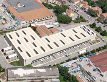 Vista - Magazzino in Affitto in Via Guglielmo Marconi a Ferrara