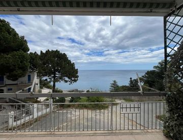 Terrazza - Quadrilocale in Vendita in Via San Martino a Stalettì
