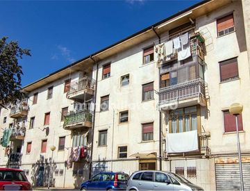 Vista - Quadrilocale in Vendita in Via Milone a Cosenza