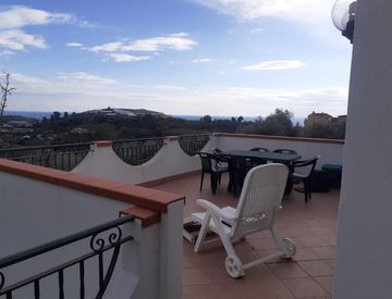 Terrazza - Casa indipendente in Vendita in Via mazzini a Pompeiana