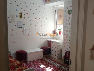 Camera da letto - Quadrilocale in Vendita in Via Aslago a Bolzano