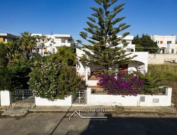 Vista - Villa in Vendita in Via Sofocle 13 a Nardò