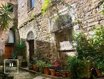 Giardino - Bilocale in Vendita in Via Mario Laura 11 a Ceriana