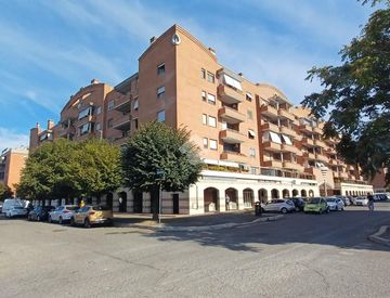 Vista - Trilocale in Vendita in Via Gioacchino Volpe 15 a Roma