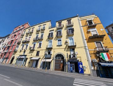 Vista - Appartamento in Vendita in Via Salvator Rosa 296 a Napoli