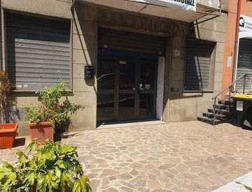 Negozio, Locale commerciale in Affitto in Via Bruno Annarumi a Genzano ...