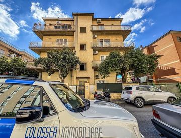 Vista - Trilocale in Vendita in Via Matilde Serao a Roma