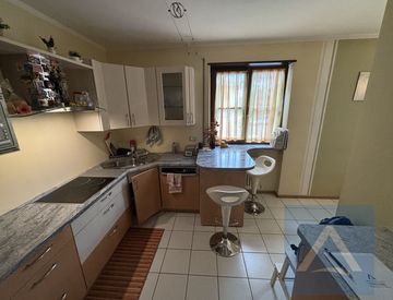 Cucina - Trilocale in Vendita in Via Loreto 10 a Salorno sulla strada del vino