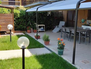 Terrazza - Trilocale in Vendita in Via Acquario a Ladispoli