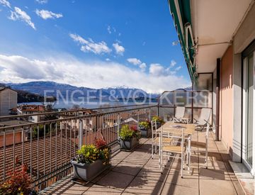 Attico, mansarda in Affitto in Via Labiena 93 a Laveno-Mombello - 84mq ...