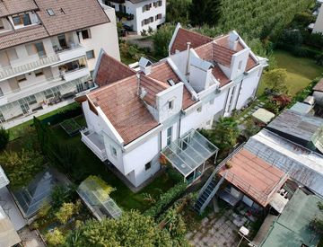 Foto 1 di 22 - Casa bifamiliare, trifamiliare in Vendita in Via Fornaio a Merano