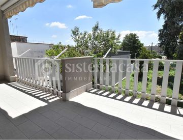 Terrazza - Trilocale in Affitto in zona Centro a Brusciano