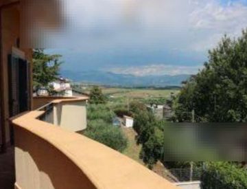 Foto 1 di 15 - Appartamento in Vendita in Via Lago di Bracciano a Fonte Nuova