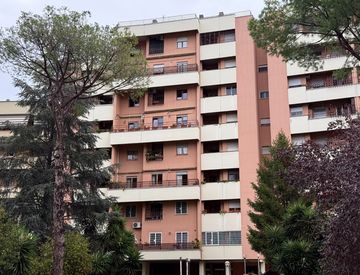 Rotolenni Appartamento in Vendita in Via Vitaliano Rotellini a Roma - 117mq - Casa.it