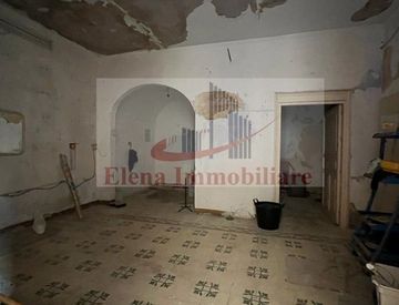 Stanza - Casa indipendente in Vendita in Via GAGGINI a Alcamo