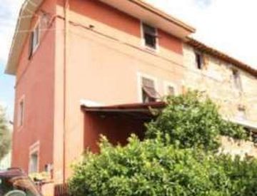 Facciata - Quadrilocale in Vendita in Via del Vignone 125 A a Massarosa