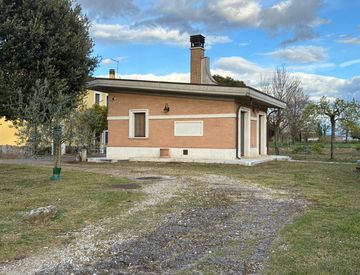Facciata - Monolocale in Affitto in Via Guadicciolo a Castrocielo