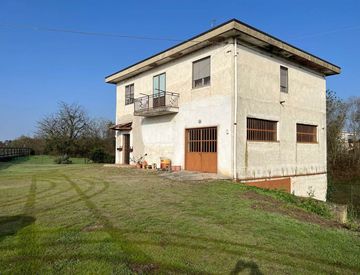 Foto 1 di 46 - Casa indipendente in Vendita a Formigliana