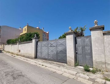 Foto 1 di 46 - Villa in Vendita in zona Centro a Canosa di Puglia